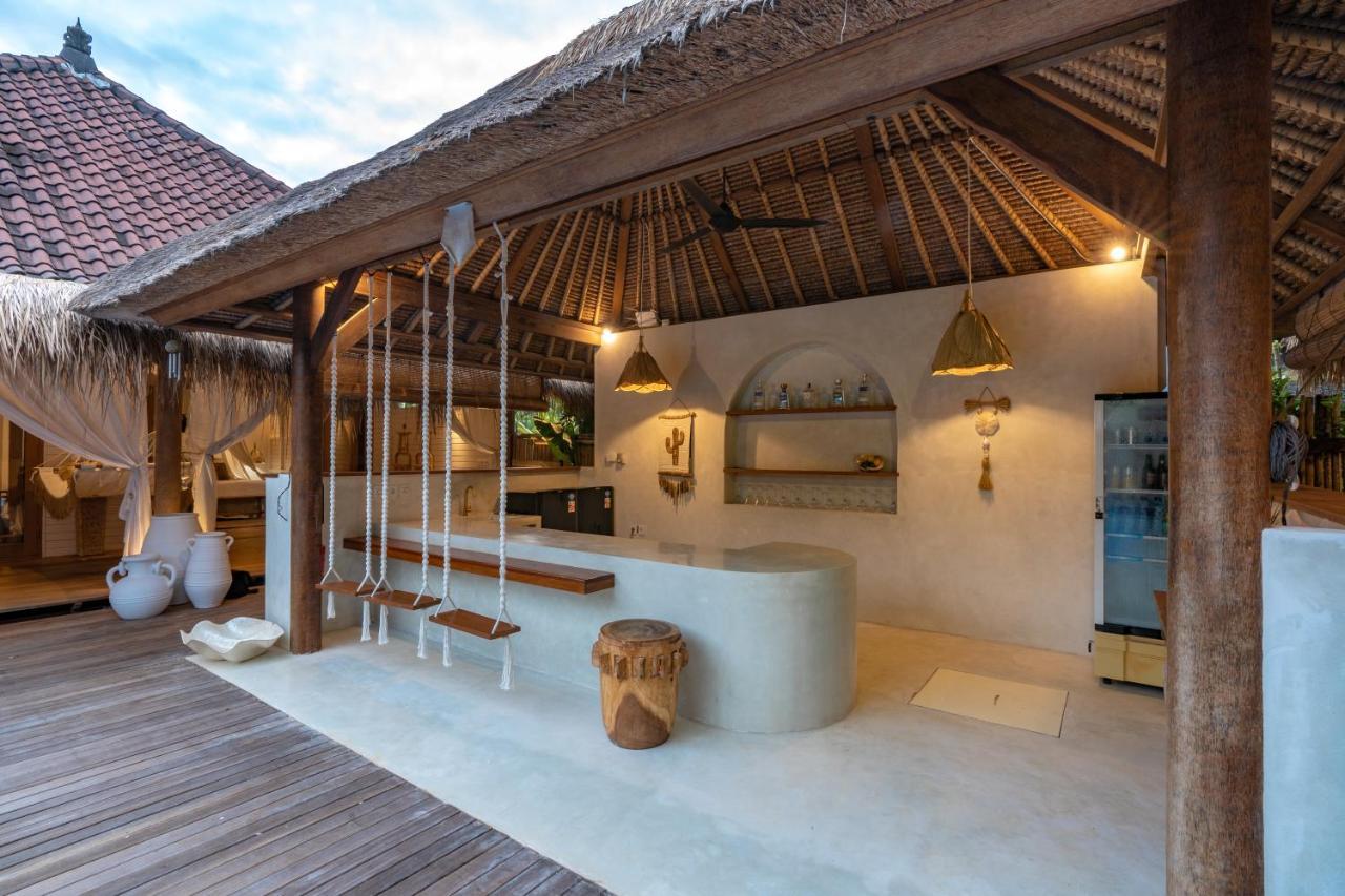 Castaway * Lembongan